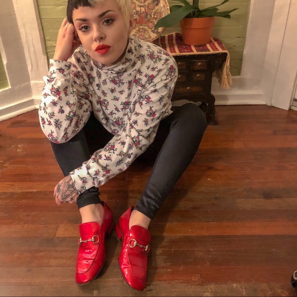 Gucci Loafers in Candy Apply Red w/ silver buckle - Picture 3 of 4